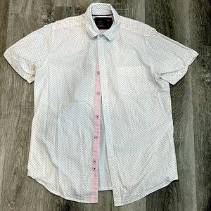 Men’s short sleeved button down.